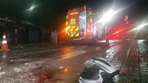 Motociclista Sofre Fratura No Bra O Ap S Acidente Na Av Carlos Gomes