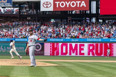 Bohm and Harper lead the streaking Phillies to a sweep of the Nationals ...