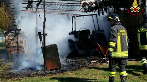 Incendio A Cadoneghe In Via Lauro Oggi Ottobre