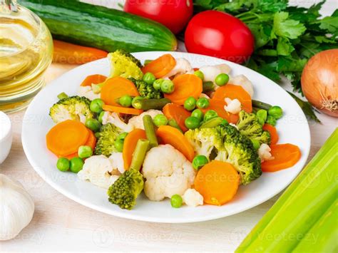 Mix of boiled vegetables, steam vegetables for dietary low-calorie diet 7462684 Stock Photo at ...