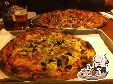 Modern Apizza in New Haven - Restaurant menu and reviews