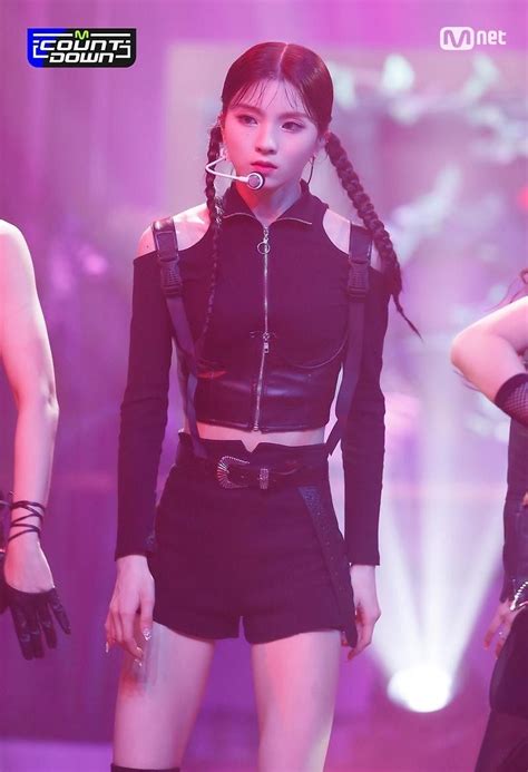 Hot Issue Mcountdown Gratata Debut Stage Official Photo Dain