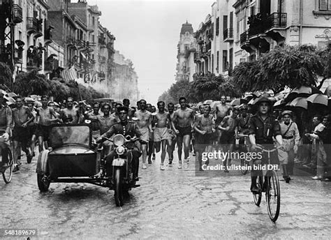 45 Olympic Torch Relay 1936 Photos & High Res Pictures - Getty Images