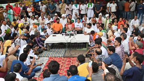 Wrestlers Protest Slowly Expanding Like Shaheen Bagh Bjp On Target