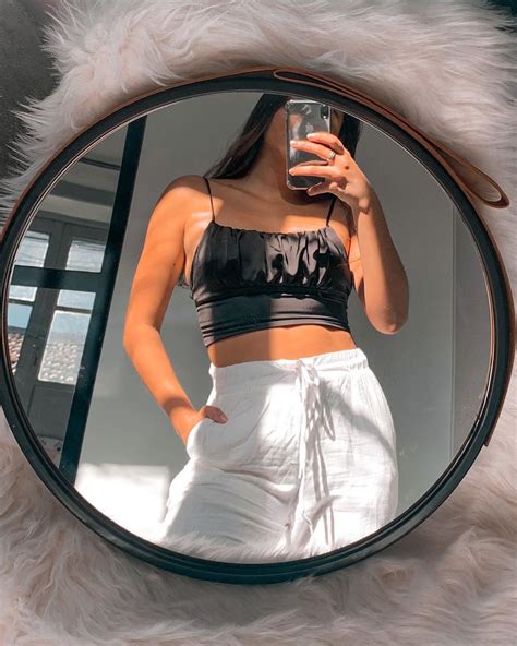 Amanda De Paula on Instagram Quem aí também ama um look preto e