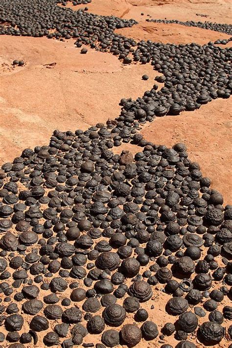 Moqui Marbles Utah Nature Geology Grand Staircase National Monument