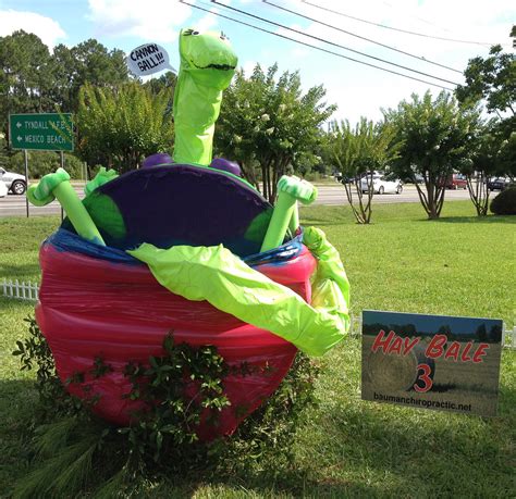 Bauman Chiropractic Hay Bale Art Challenge Dinosaur Them Flickr