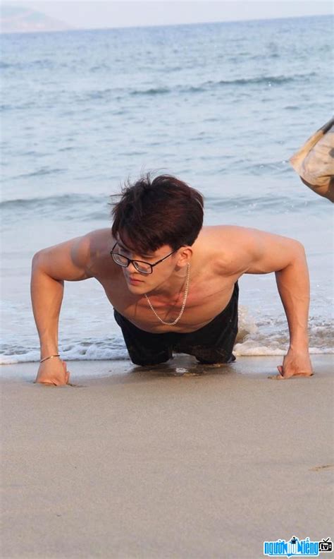 Hot boy Trịnh Hoàng Anh