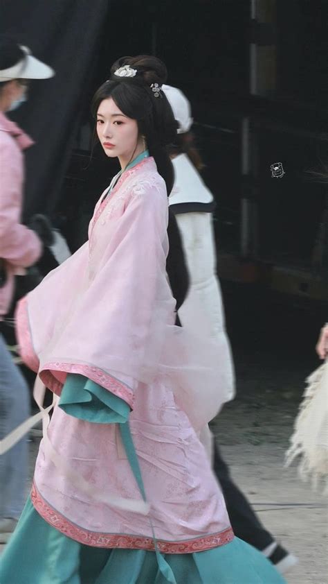 Pin by Siyu on 古装 Ancient chinese clothing Chinese clothing