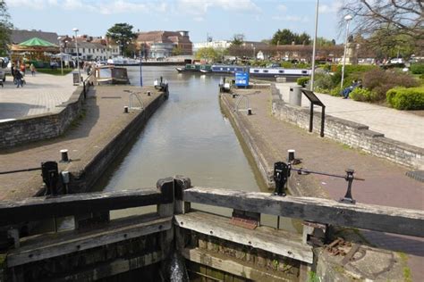 Lock In Stratford Upon Avon Philip Halling Cc By Sa Geograph