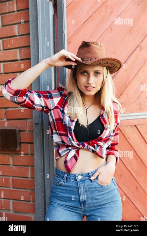 Blonde Woman Cowgirl Adult High Resolution Stock Photography And Images Alamy