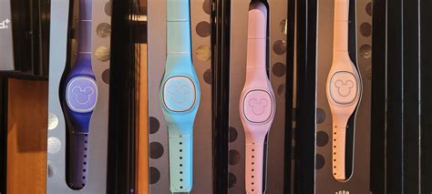 All of the MagicBand Plus Colors in Disney World • WDW Vacation Tips