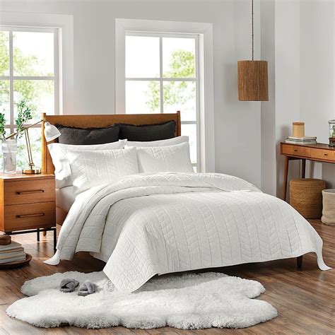 Ugg® Dawn 3 Piece Quilt Set Bed Bath And Beyond Quilt Sets Bedding