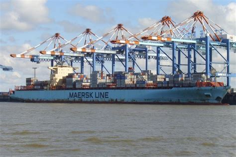 Maersk Navigates Panama Canal Drought Impact With Innovative Rail