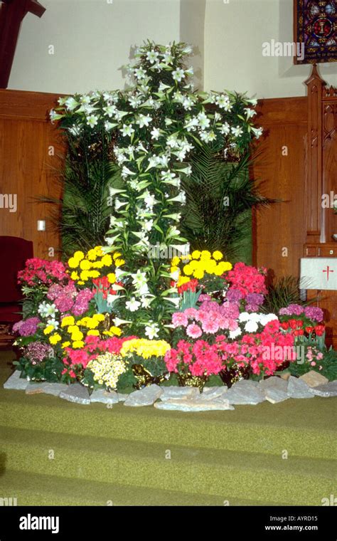 Easter Cross constructed of white lilies Victory Lutheran Church ...