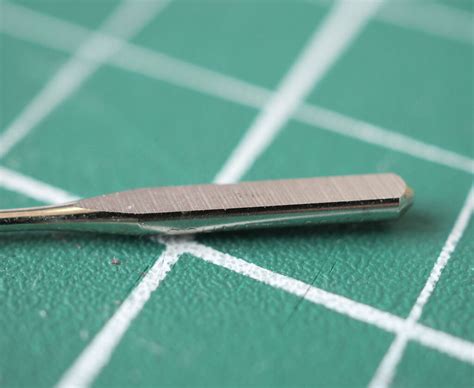 A Guide To Sewing Machine Needle Sizes And Its Parts