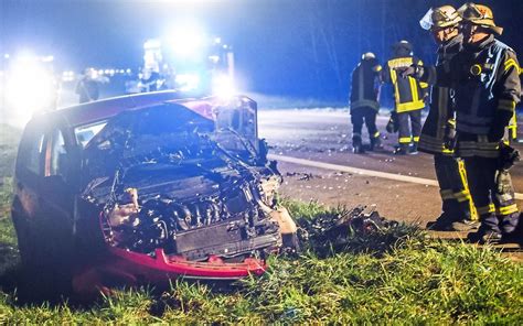 Schwerer Unfall Unfall Fordert Zwei Verletzte