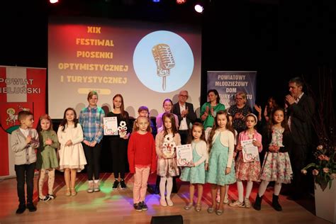 Festiwal Piosenki Optymistycznej I Turystycznej W Wieluniu