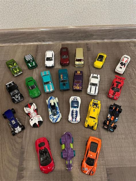 Машинки хот вілс hot wheels модельки 80 грн Машинки Рівне на Olx