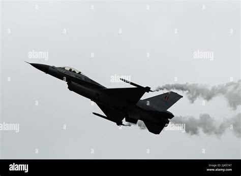 Belgian Air Force F-16 Stock Photo - Alamy