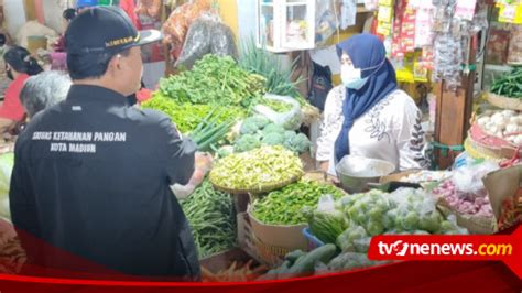 Cegah Inflasi Walikota Madiun Maidi Ngantor Di Pasar Besar Madiun