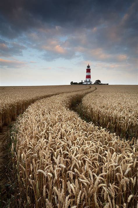 Happisburgh lighthouse | Landscape photography, Landscape photographers ...