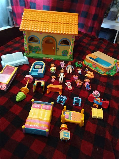 Dora the Explorer Christmas Dollhouses & Play Sets | Mercari