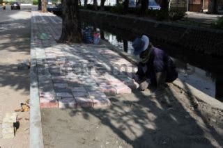 PEMASANGAN CONE BLOCK DI KELAPA GADING DATATEMPO