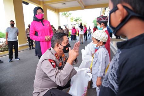 Bantu Warga Kurang Mampu Polda Lampung Gelar Sunatan Massal