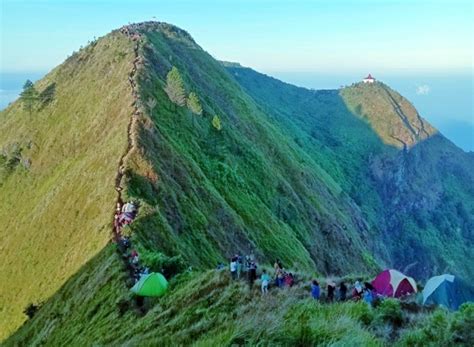 Sejarah Kenapa Dinamai Gunung Andong Magelang Serta Review