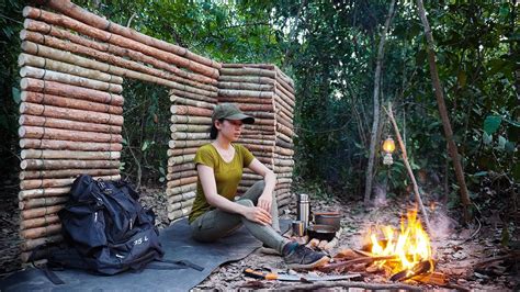 Solo Bushcraft Overnight In Rainforest Building Super Shelter In