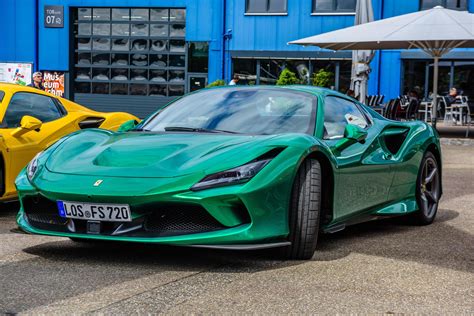 SINSHEIM, GERMANY - MAI 2022 green emerald Ferrari F8 Type F142MFL ...