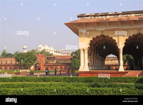 Moti Masjid Agra Hi Res Stock Photography And Images Alamy