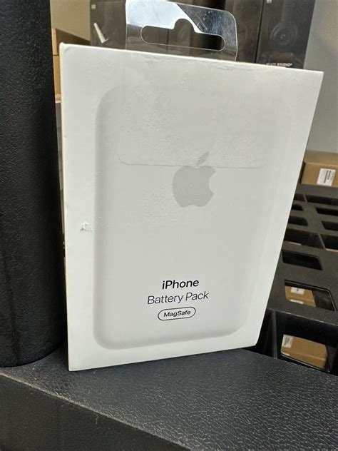 Apple MagSafe Battery Pack - White (MJWY3AM/A) for iPhone 12/13/14/15 ...