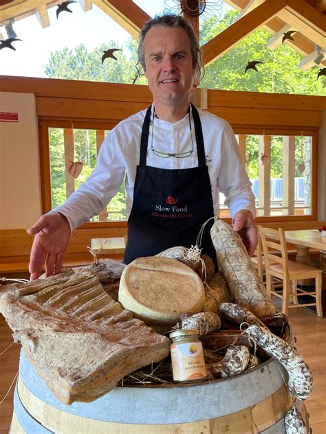 Paolo Betti Cuoco Del Rifugio Maranza Non Ha Fornitori Ma Amici