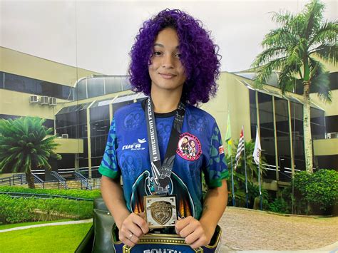 Aluna de Fisioterapia é campeã Sul Americana de Jiu Jitsu