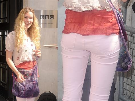 Joss Stone Ass Tight Jeans UpskirtSTARS