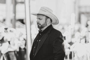 Garth Brooks Net Worth, Career, and Personal Life in 2025