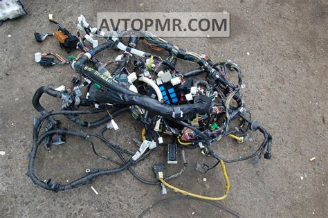 Проводка подкапотная с блоком предохранителей Subaru b10 Tribeca ...