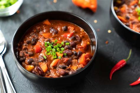 Vegan Chili - The Best Homemade Chili with Beans | Nutrition Refined