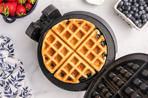 Bisquick Waffle Recipe {Ready in Minutes!} | Lil' Luna