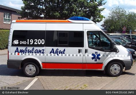 Einsatzfahrzeug Ambulanz Akut Ktw Hh Uf A D Bos Fahrzeuge