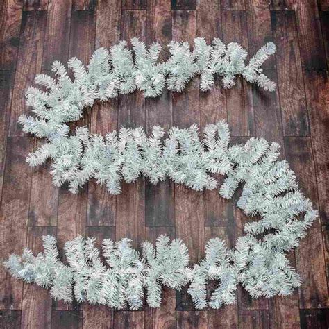 White Christmas Garland - 270cm - Christmas Elves