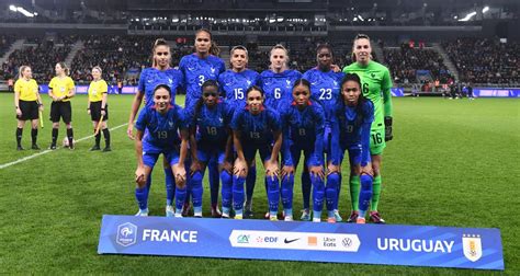 Équipe de France féminine le nouveau maillot des Bleues dévoilé