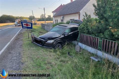 Zderzenie Skody Oraz Audi Na Dk W Zawadzie O Polskie Ratownictwo