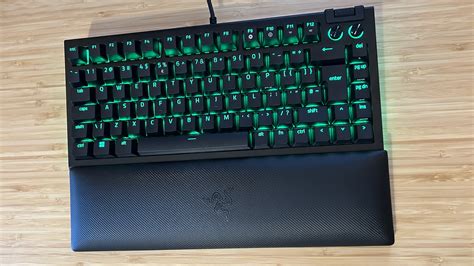 Razer Blackwidow V4 75 Review A Satisfying Balance