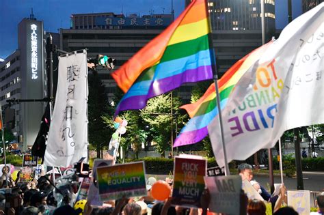 Japanese Same Sex Couples Sue For Equal Marital Rights Inquirer News