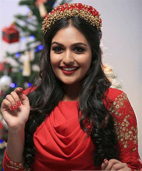 Prayaga Martin Hot Photos Pics New Images HD Wallpapers