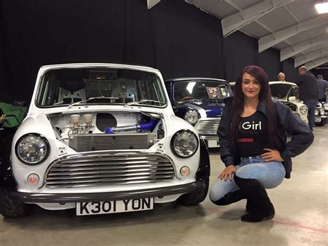 Minigirls Classic Mini Classic Cars Car Girl