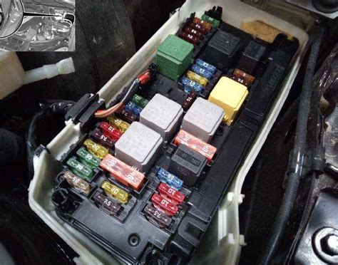 Fuse Box Diagram Mercedes 204 And Relay With Designation And Location